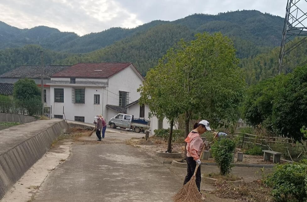 弼时镇：加强人居环境整治，建设和美宜居弼时