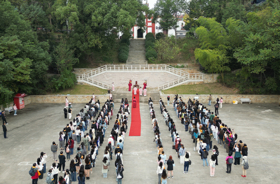北京师范大学国际中文教育学院走进汨罗 开启文化考察之旅