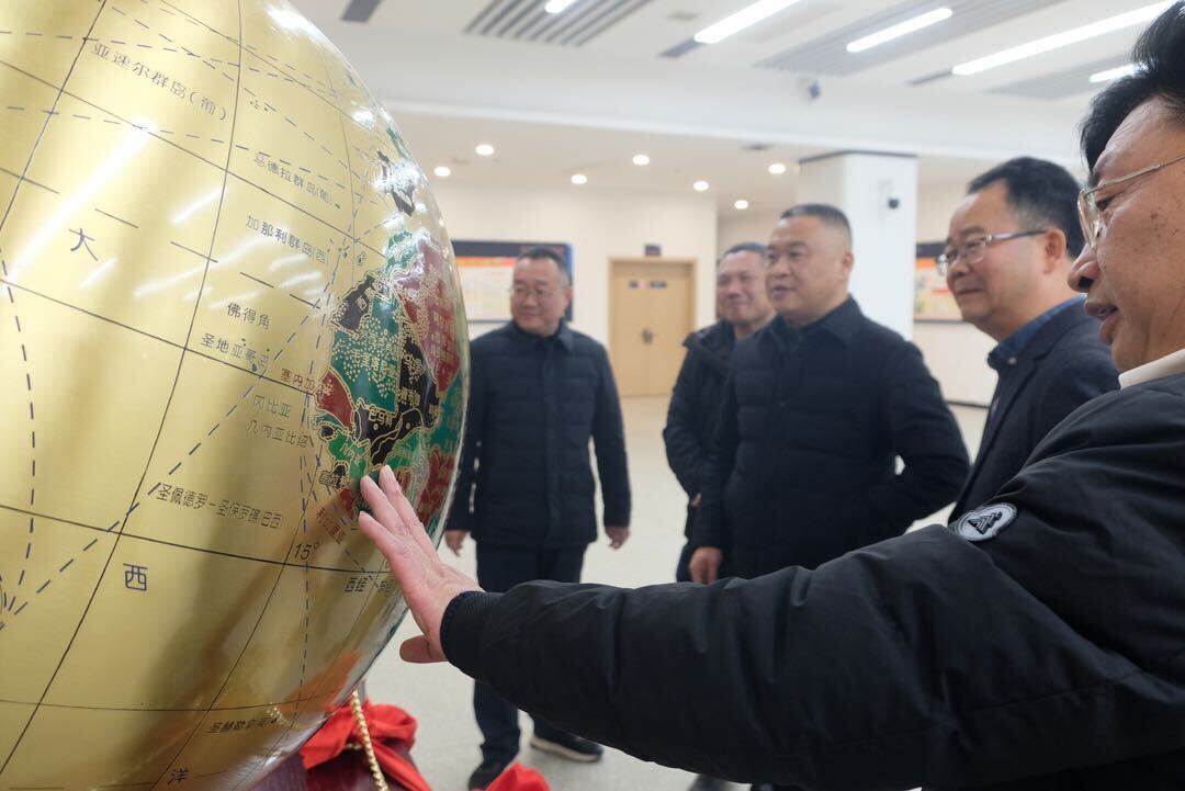 以赤诚之心重返故园，汨罗一中举行第二届“回母校，促发展，向未来”系列活动
