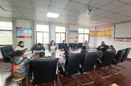 传递爱与温暖！汨罗市应急管理局和川山坪镇携手慰问困境学子