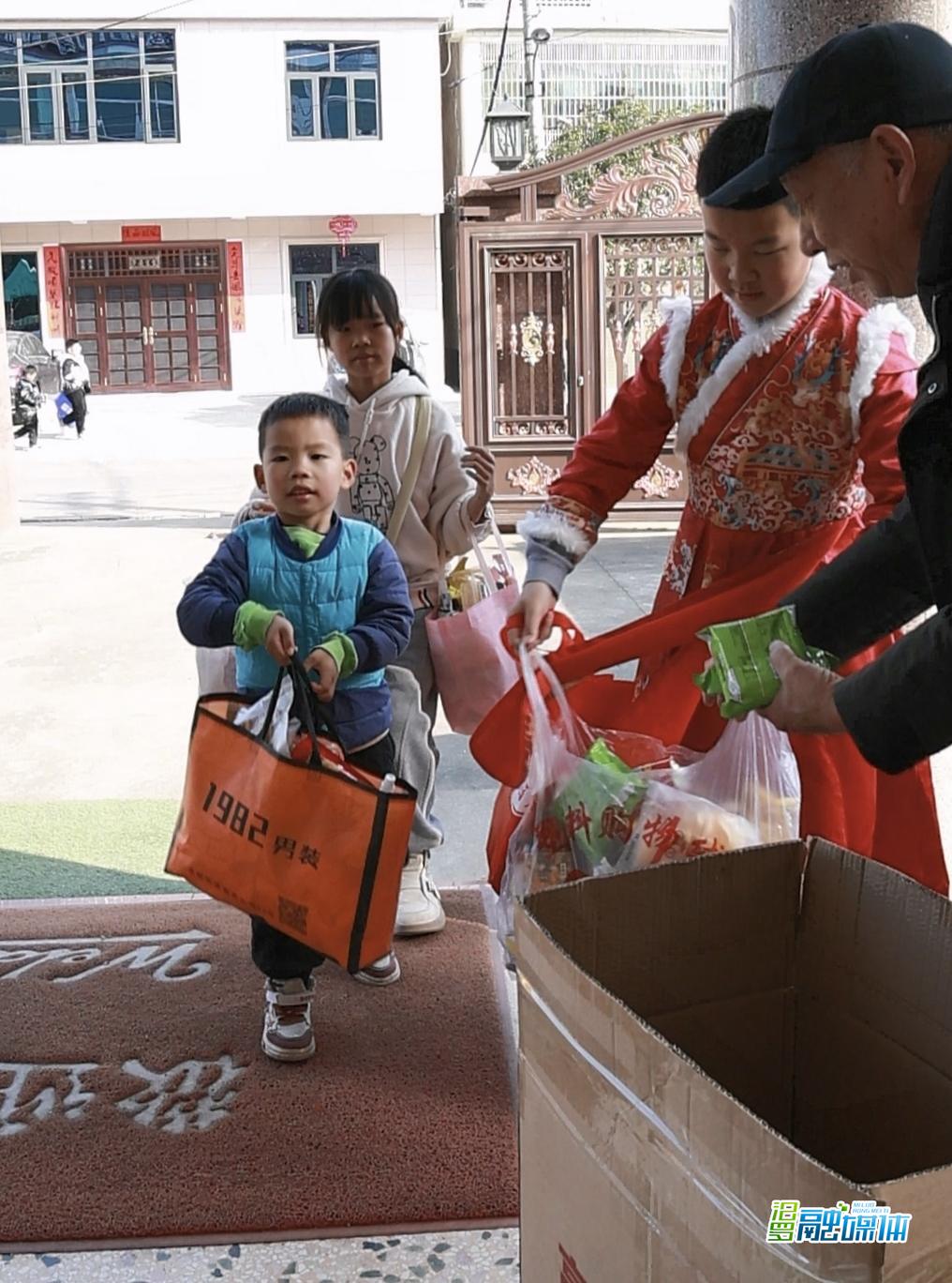 汨罗除夕民俗：“送恭喜”传递新春祝福，烟火里的传统年味