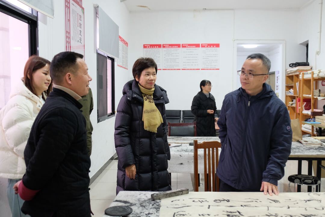 省总工会基层工作部部长罗伟带队赴汨罗调研新业态工会工作