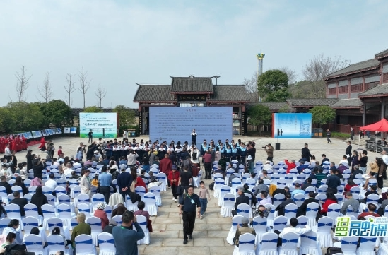 【新湖南】汨罗江畔送雁北迁，千年楚辞化作候鸟的飞行诗篇