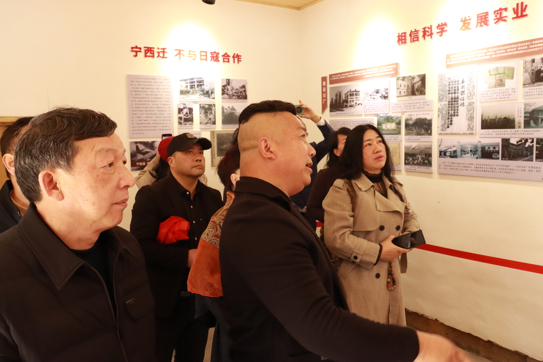 汨罗市诗歌学会到弼时镇开展“诗歌三月采风”活动