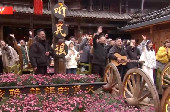独家视频丨丽江考察 游客邀请习近平总书记喝咖啡