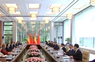 独家视频丨习近平：中方愿同西班牙打造更有战略定力 更富发展活力的中西全面战略伙伴关系