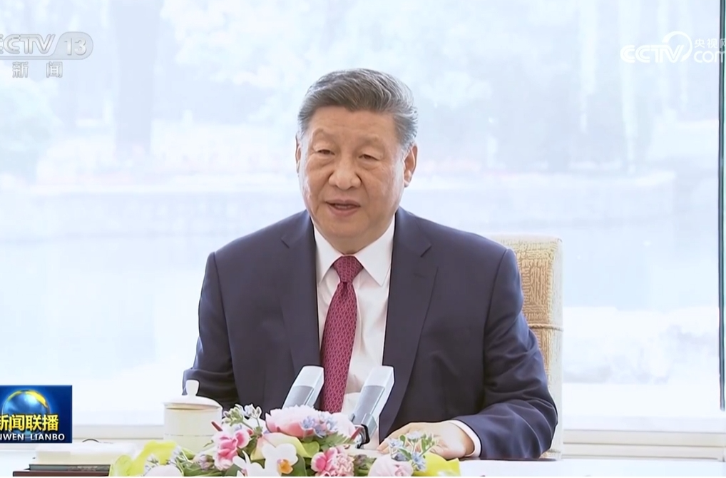 习近平会见西班牙首相桑切斯