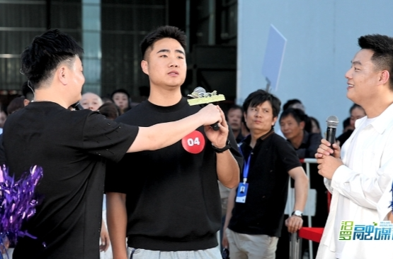 【新湖南】想唱你就来！“汨罗江大舞台”首场海选开始啦，百人飙歌燃爆罗江