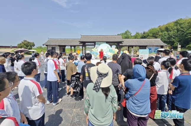 【新湖南】汨罗：屈子文化园火热“出圈”，水上市集点燃文旅热潮