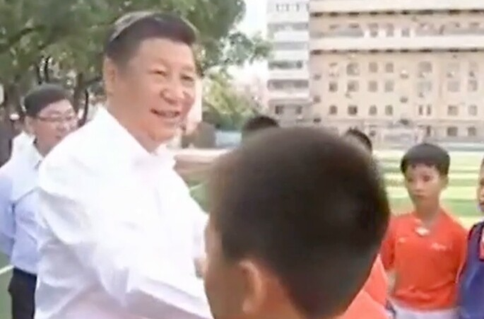 时习之丨习近平叮嘱小朋友：“把块头长大一点”