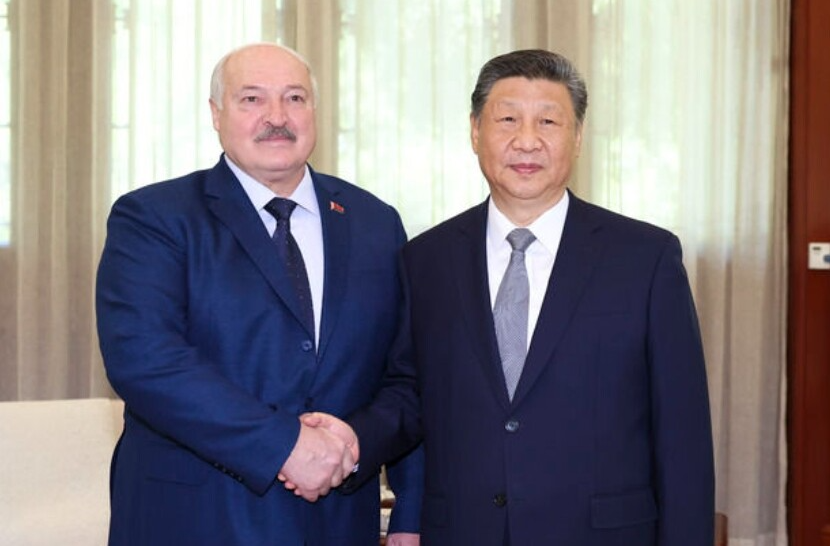 习近平会见白俄罗斯总统卢卡申科