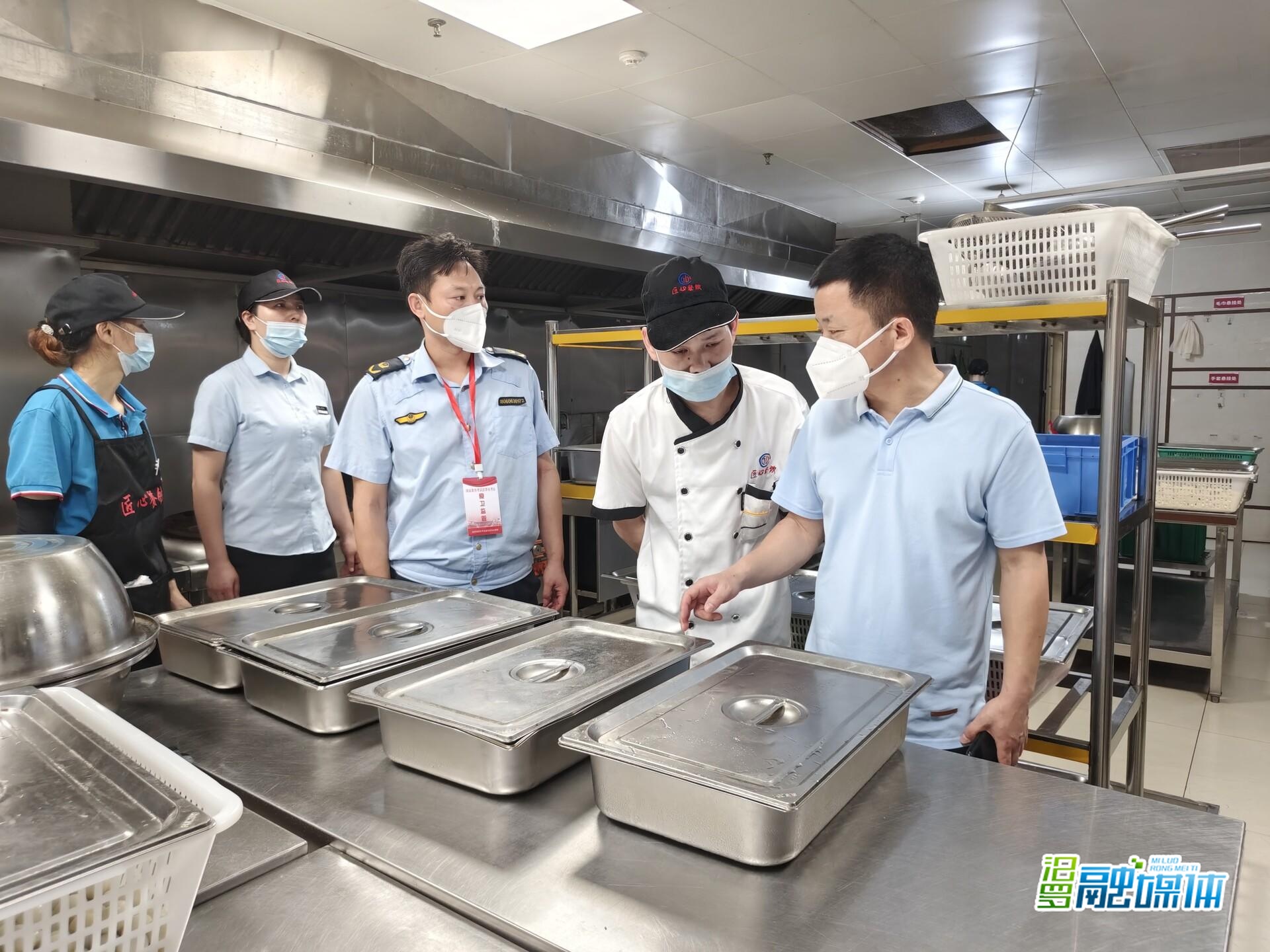 汨罗市场监管局全力保障“三考”期间考生“舌尖安全”