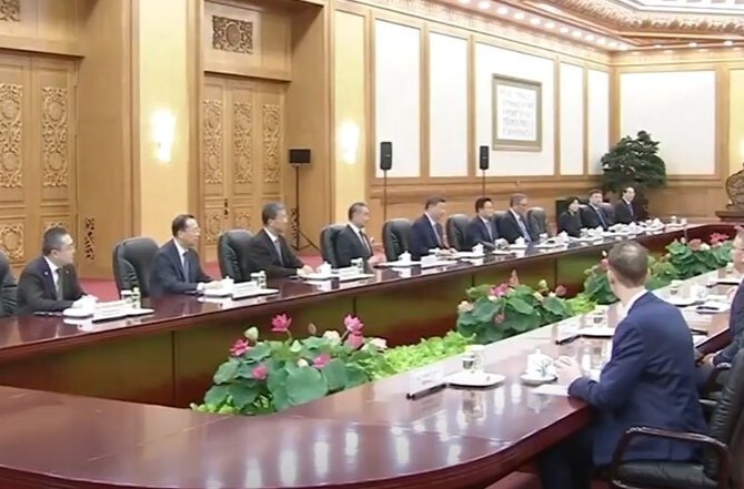 习近平会见新西兰总理拉克森