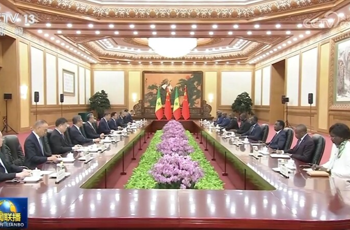 习近平会见塞内加尔总理松科