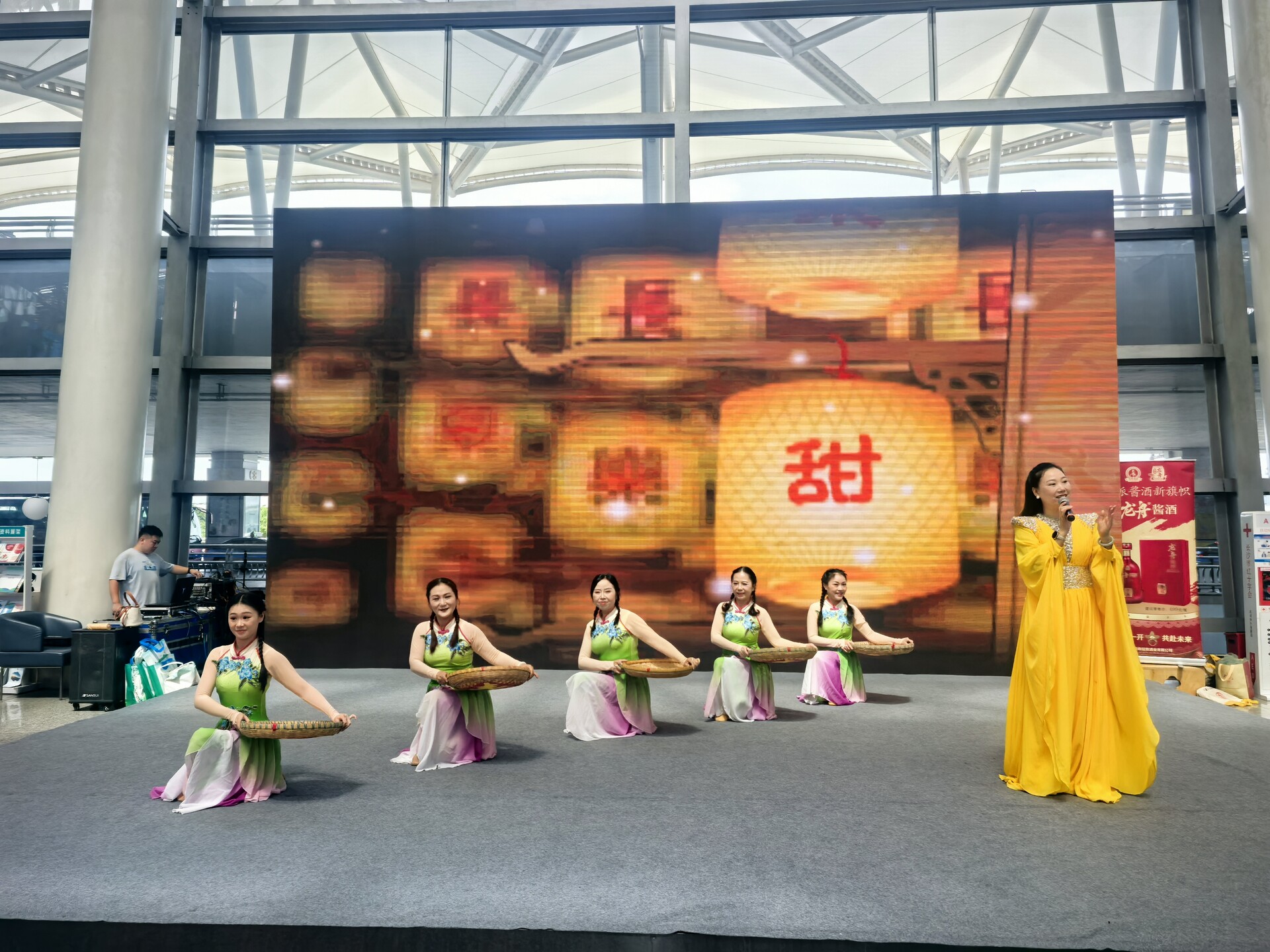 长沙黄花国际机场上演汨罗文旅推广“好戏”