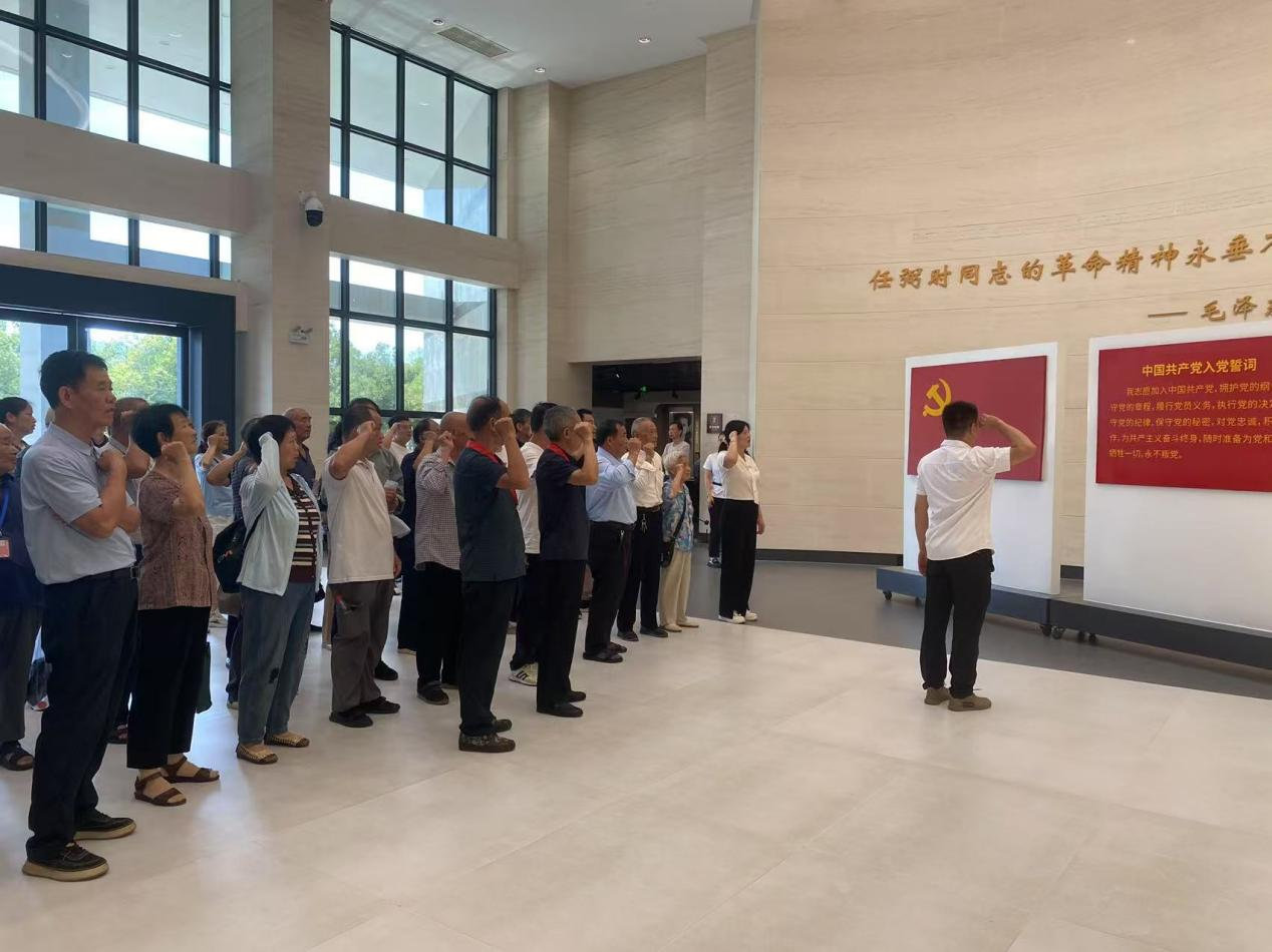 追寻红色足迹   归义街道高塘社区主题党日励初心