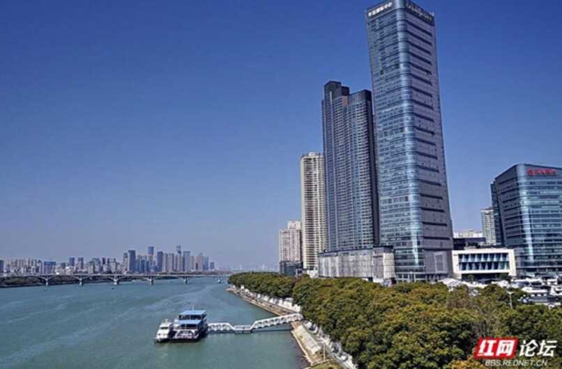 好评中国丨铺展“人民与城市共发展”的时代画卷