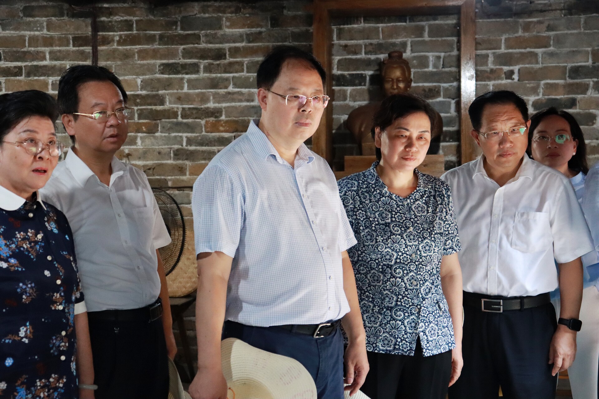 张剑飞带队来汨罗视察调研住房城乡建设引导专项资金落实和使用绩效情况
