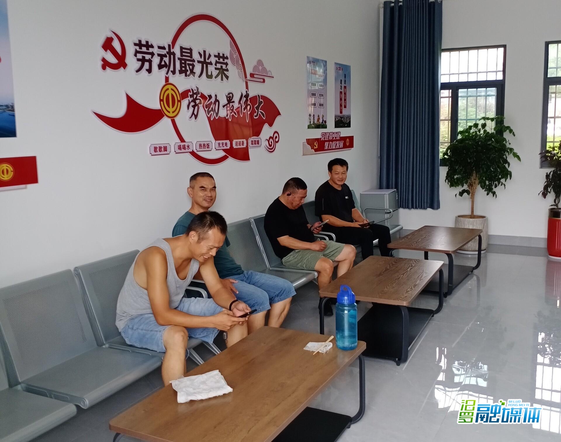 汨罗“暖心驿站”演绎城市文明新风尚