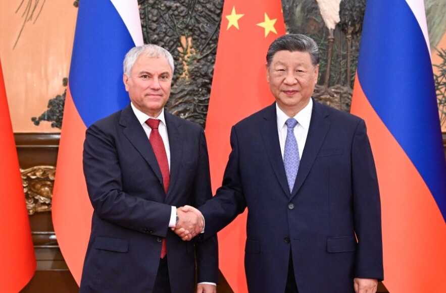 习近平会见俄罗斯国家杜马主席沃洛金