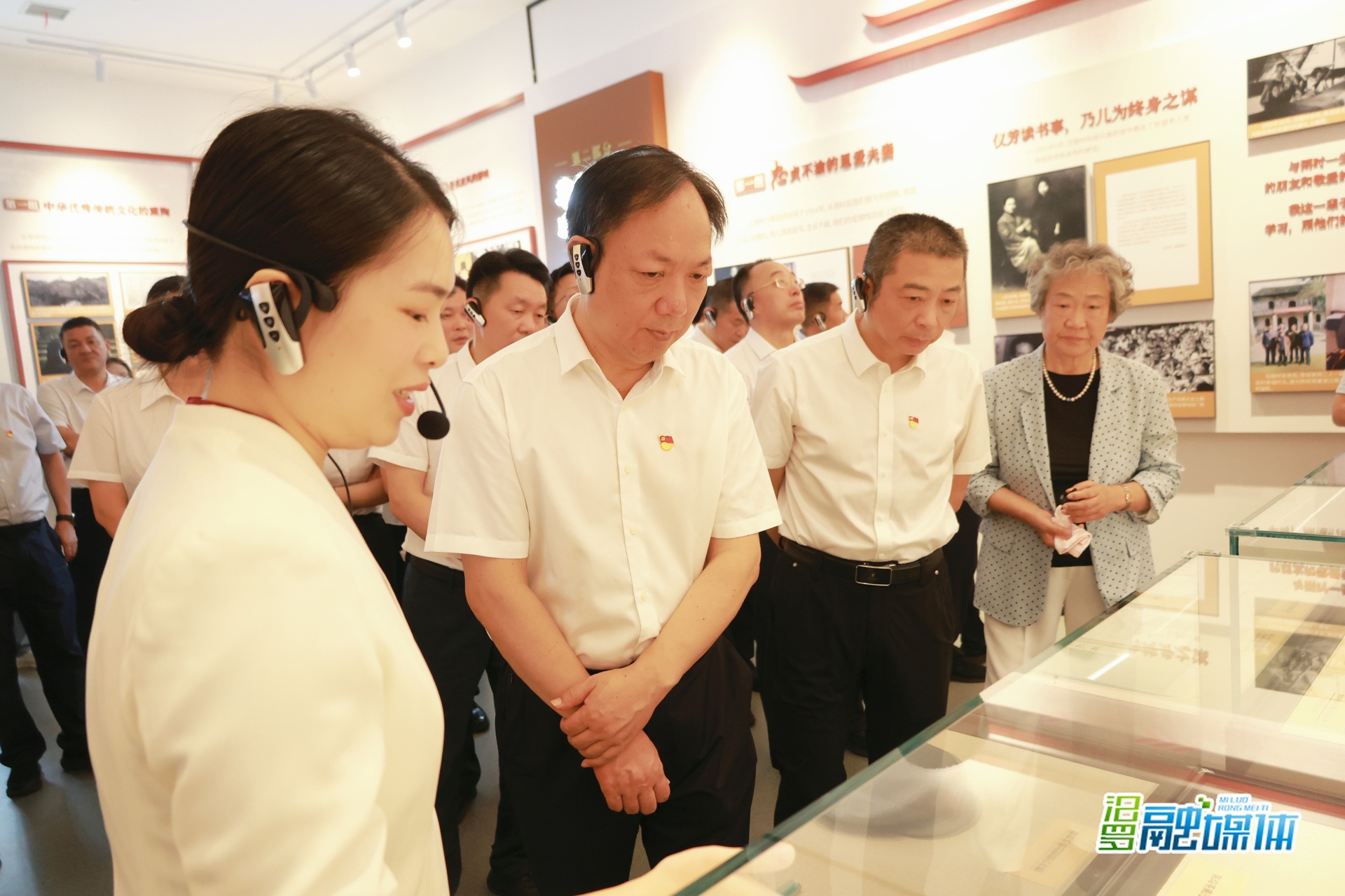 弘扬忠廉勤俭！任弼时陈琮英红色家风展在汨罗启用
