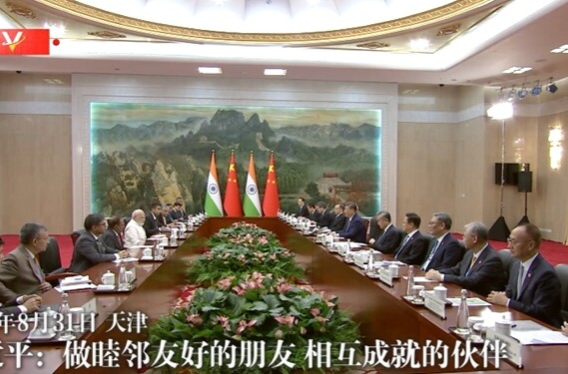 独家视频丨习近平：做睦邻友好的朋友 相互成就的伙伴 是中印双方的正确选择