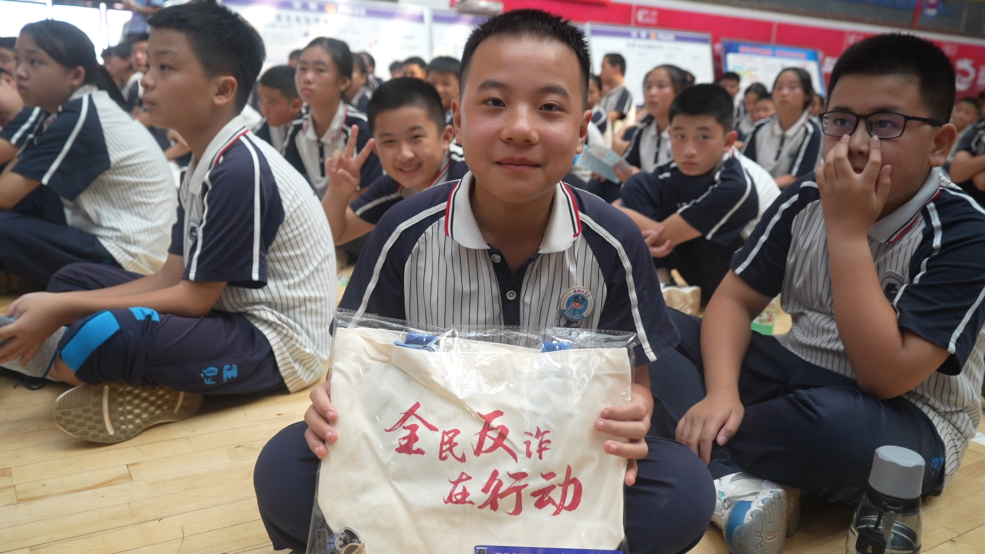 汨罗公安“开学第一课”：筑牢校园安全防线，护航青春成长