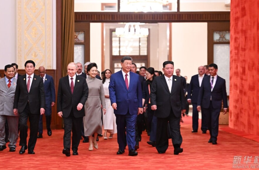 新华图讯｜纪念中国人民抗日战争暨世界反法西斯战争胜利80周年招待会在京隆重举行