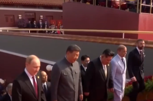 习言道｜铭记历史，启迪未来