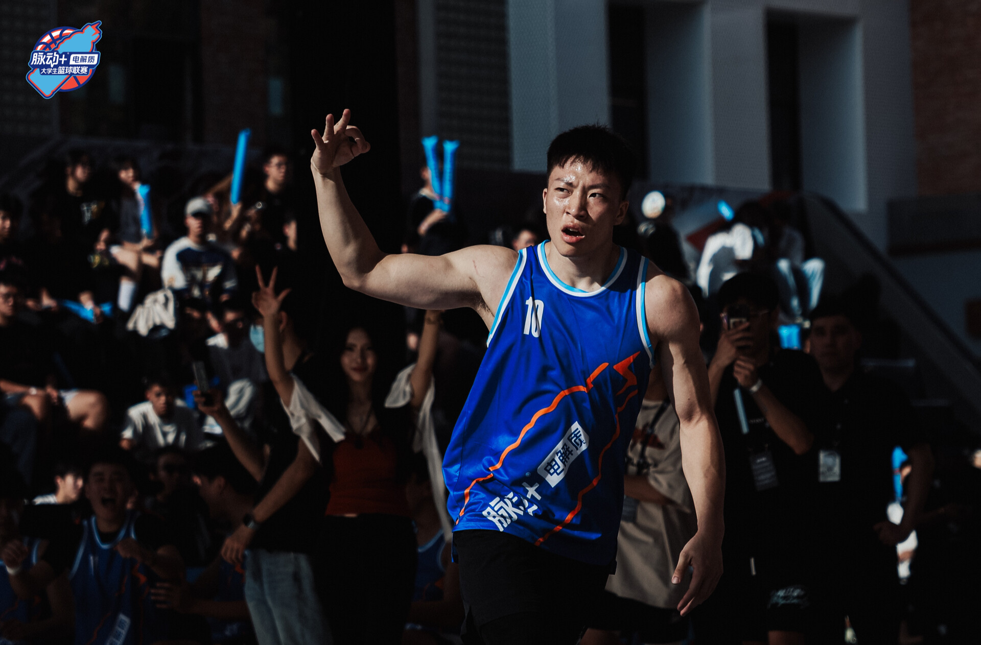 汨罗长乐小伙胡超越斩获大学生篮球联赛全国总决赛 MVP