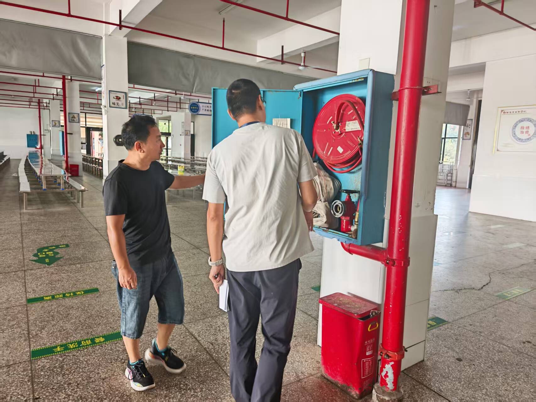 守护校园安全，窑洲社区在行动！