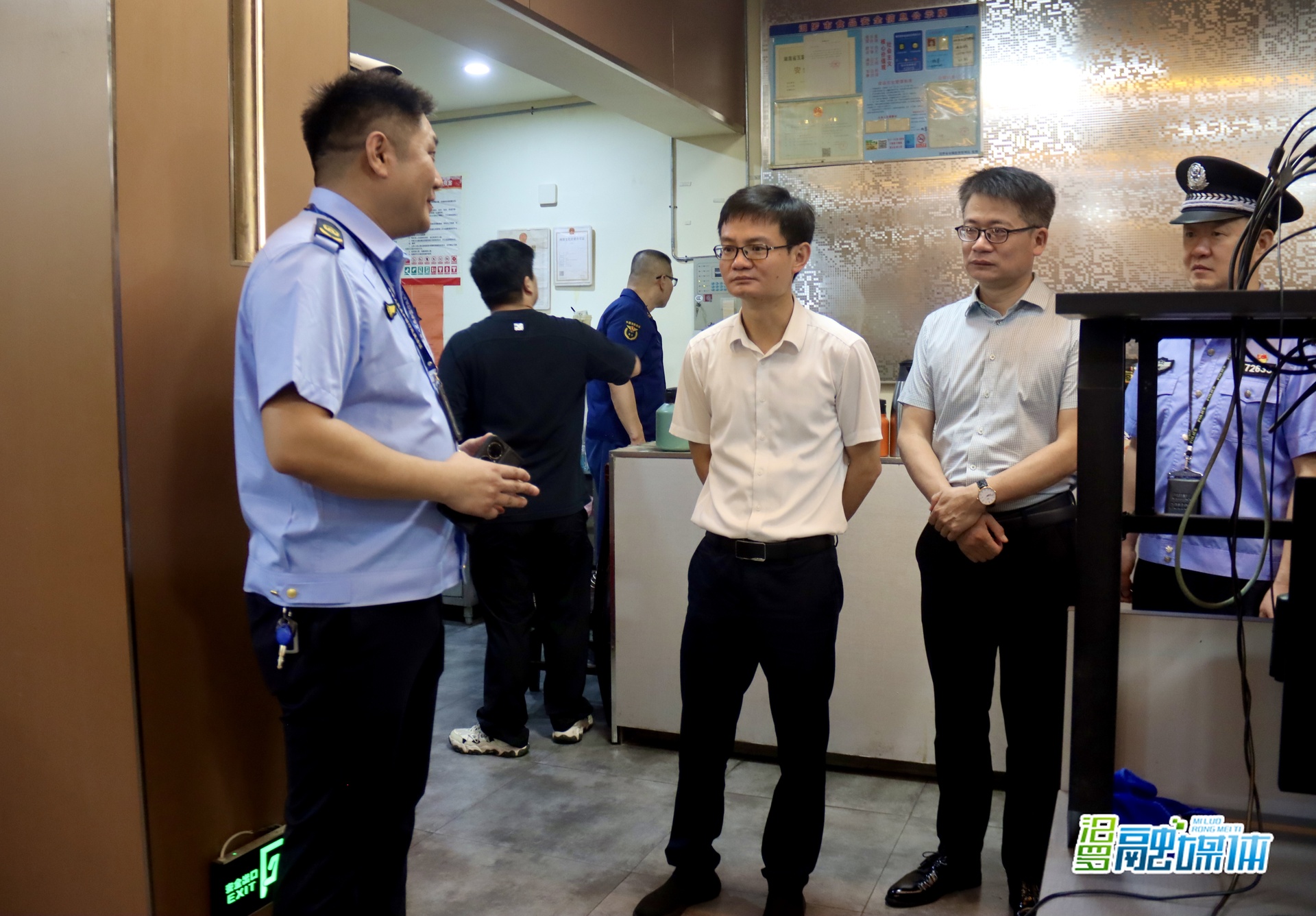 胡鹤督导检查国庆节前文化市场安全生产工作