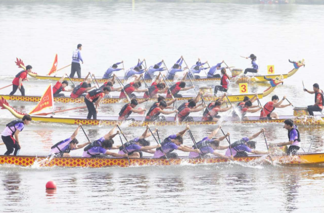 【光明日报】百舸竞渡恰少年 第13届中国大学生龙舟锦标赛在湖南汨罗举办
