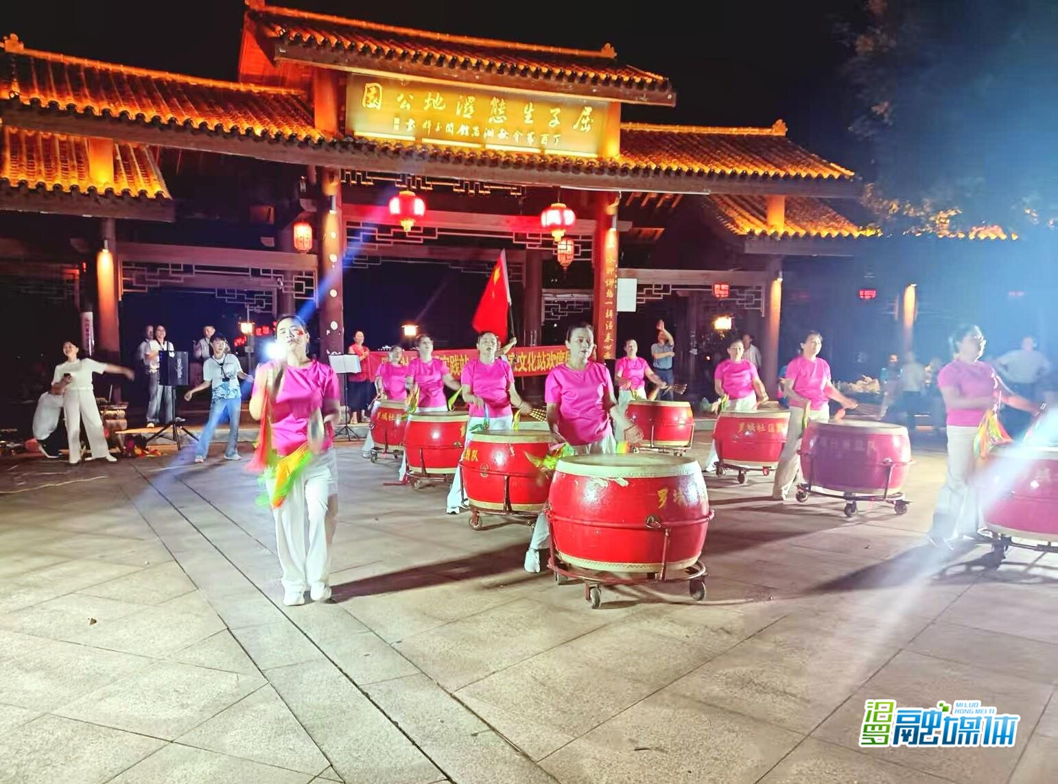 欢歌热舞庆华诞！罗城社区居民唱响爱国深情