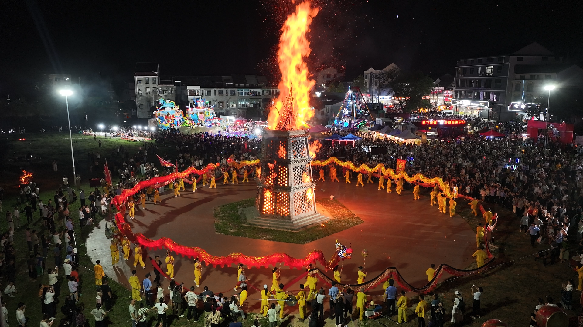 千年宝塔燃旺中秋！汨罗新市古镇非遗“耍宝塔”引客来