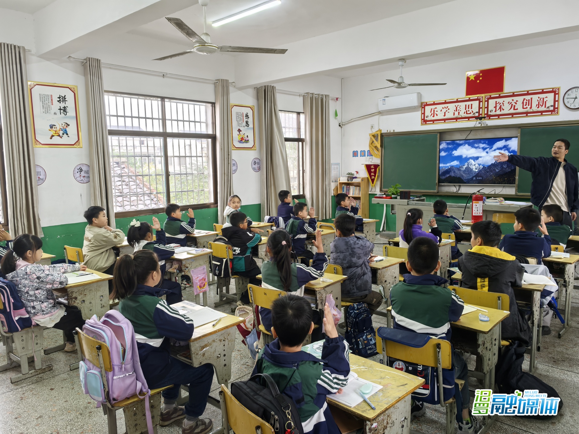 森林防火“安全课堂”在上马小学开讲，家校联动共筑“防火墙”