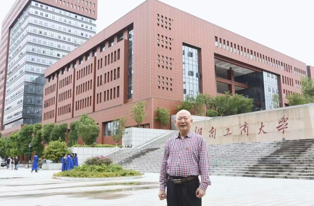 智库专家（五）丨汨罗江畔走出的“湖湘谋士”：经济学家柳思维的屈子风骨与济民情怀