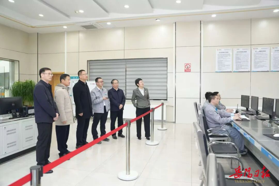 谢卫江调研汨罗市经济社会发展情况