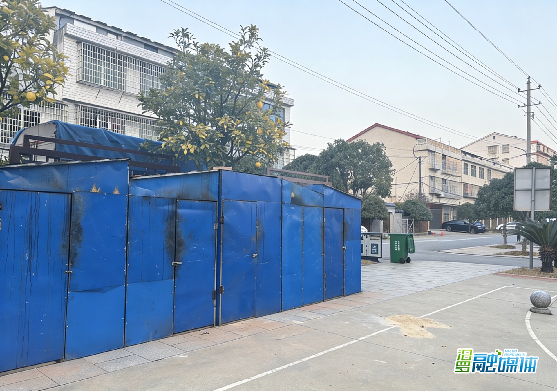 腊味飘香！汨罗市归义街道14个免费熏制点暖心“开炉”