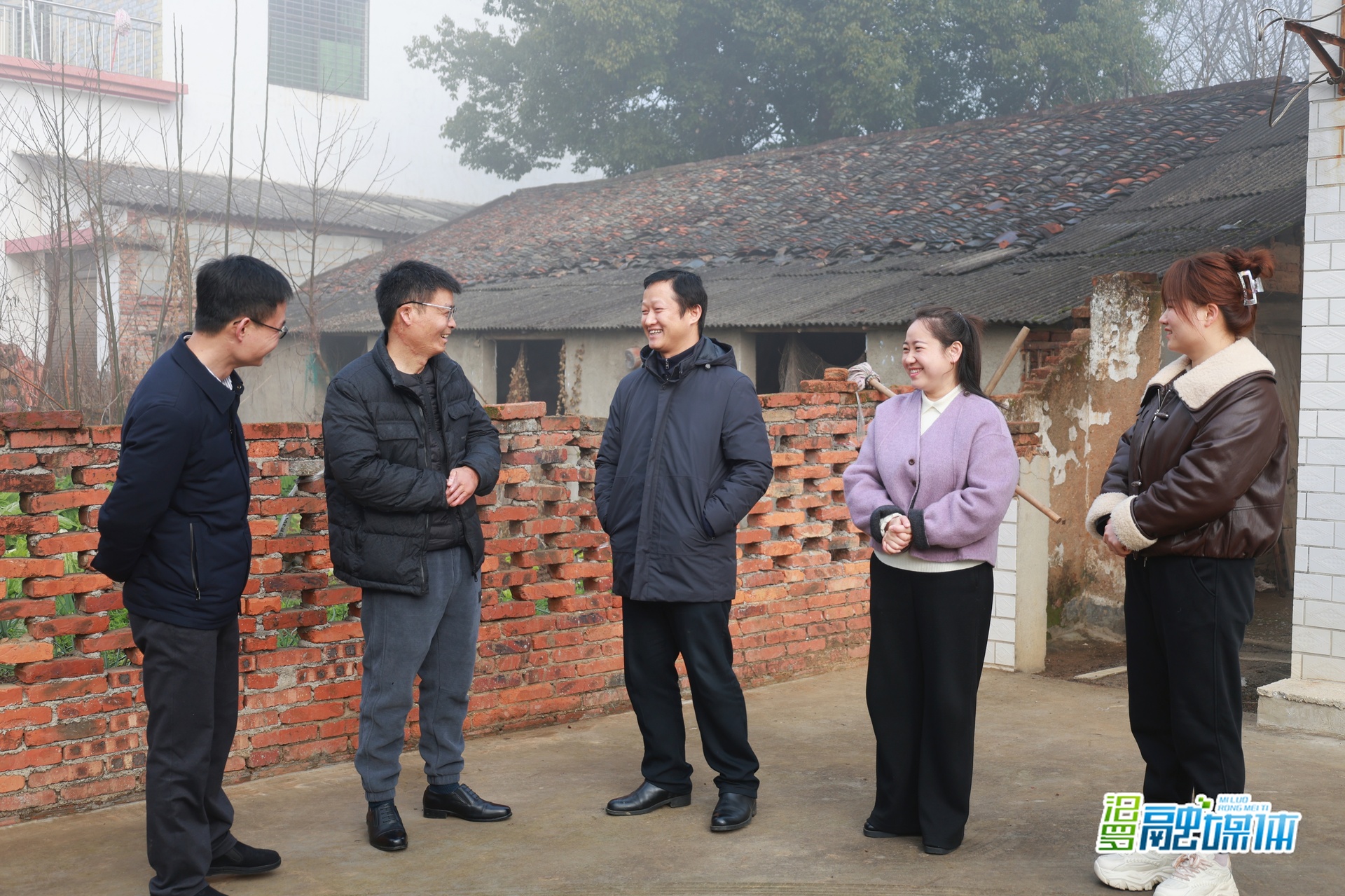 林恒求看望慰问道德模范阳鹏