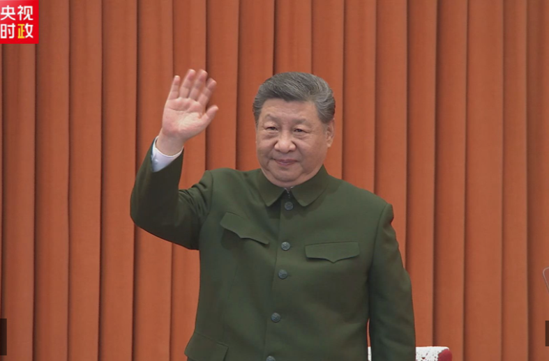 独家视频丨习近平春节前夕慰问部队 向全体人民解放军指战员武警部队官兵军队文职人员预备役人员和民兵致以新春祝福