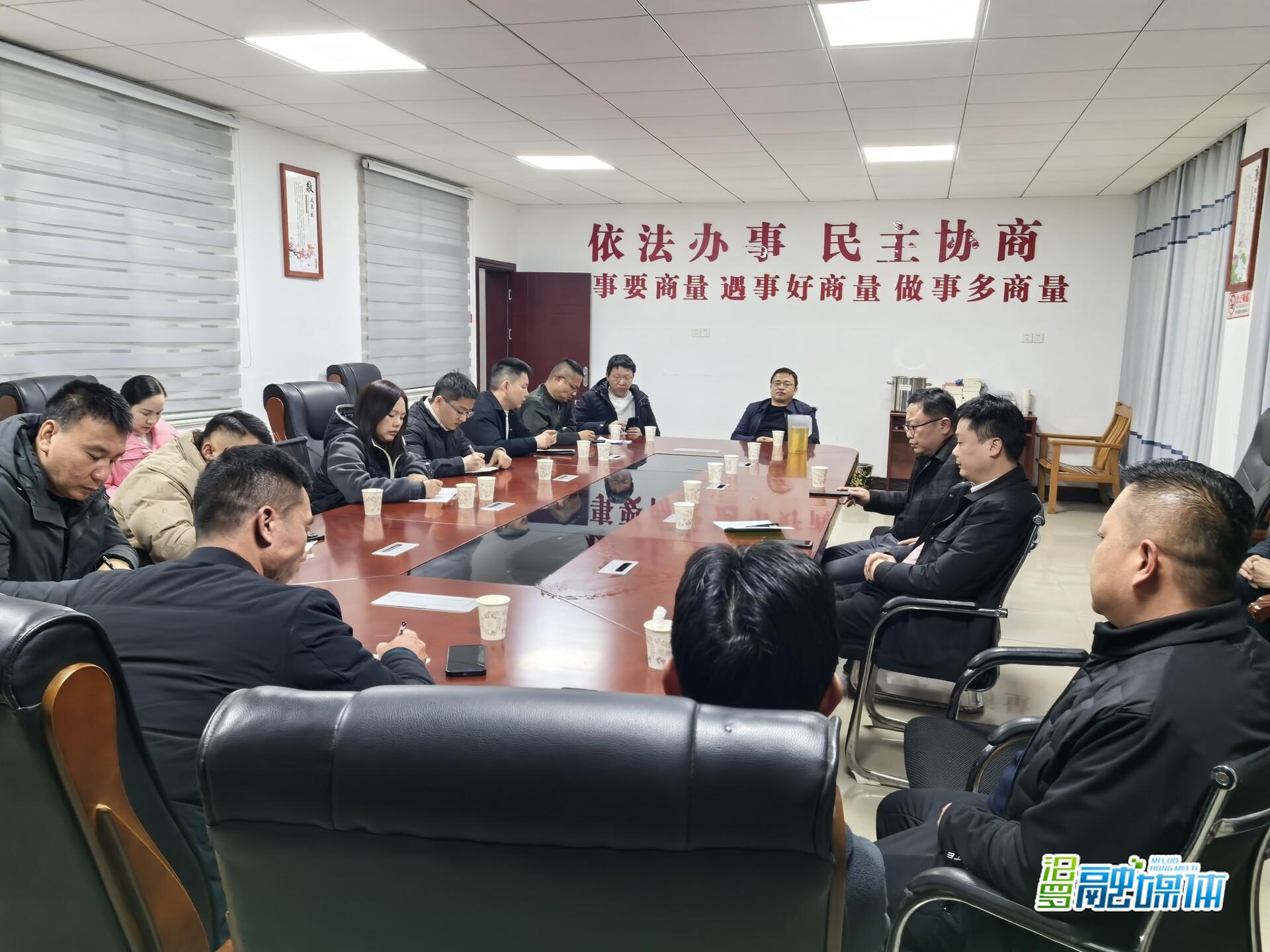 从“治理真空”到“主心骨”就位  城市阳光小区的年前“逆袭记”