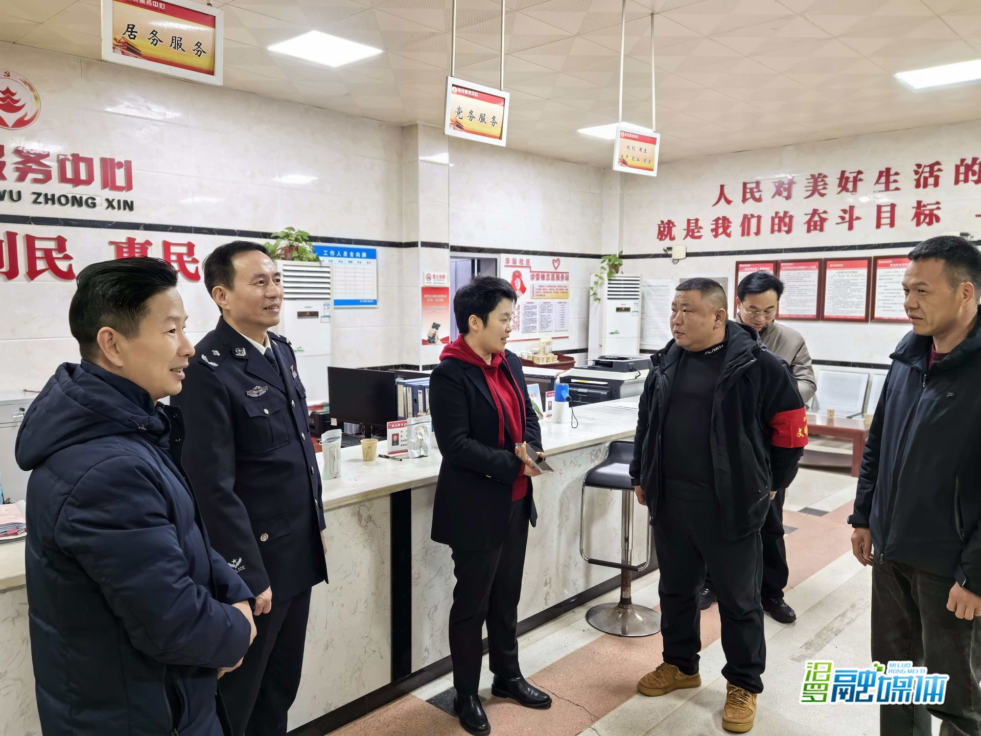 马慧除夕夜看望慰问值班人员并督导禁燃工作