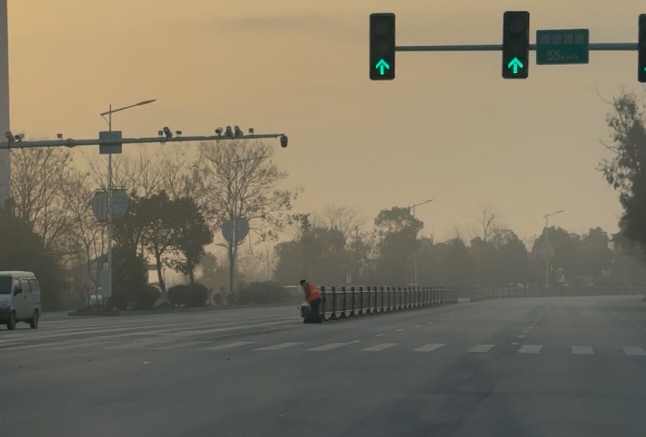 汨罗环卫初二开工：过年的延长线上，他们切进了新一年的工作线