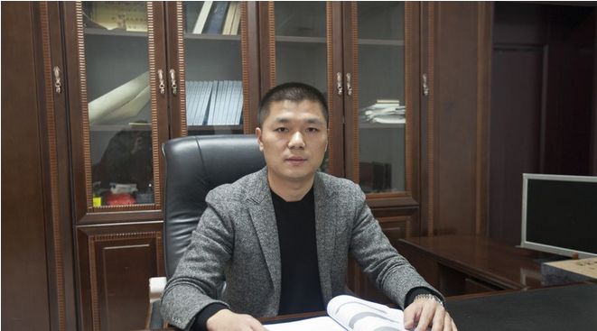 汨罗人晏周、仇国新荣获“新湖南贡献奖全省优秀民营企业家”