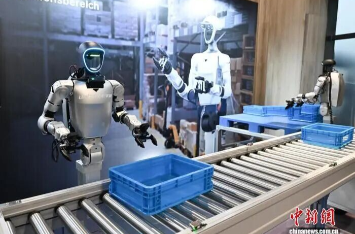 （两会·近观）从“定调”到“定心” “亲”“清”护航民营经济高质量发展