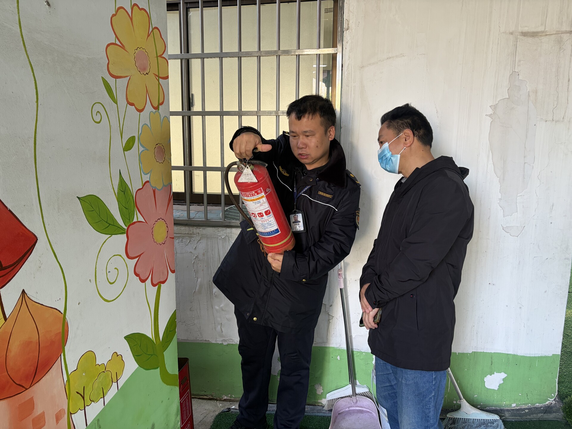 80处隐患，42处当场整改！归义街道完成37所校园“安全体检”