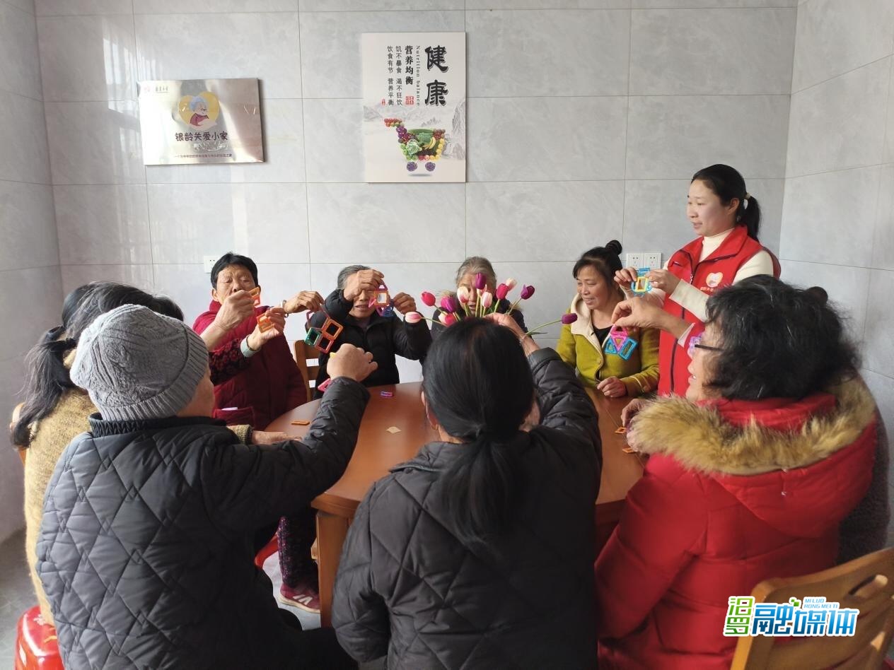 弼时镇序贤村：银龄关爱暖人心，托起幸福“夕阳红”