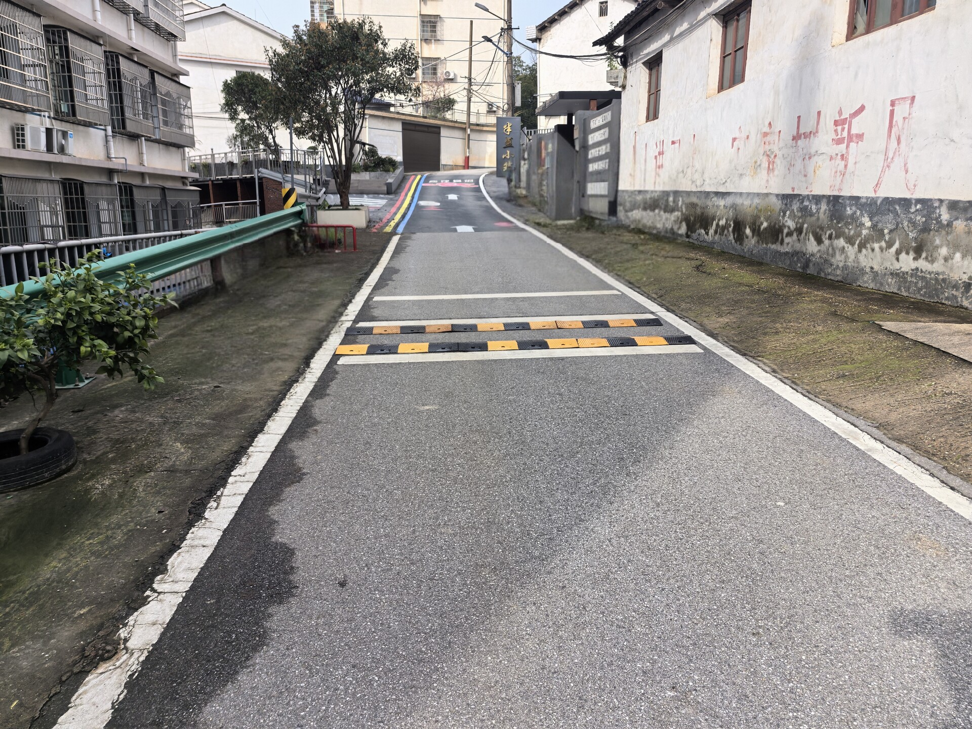 大路铺社区：小小减速带，暖心“连心桥”