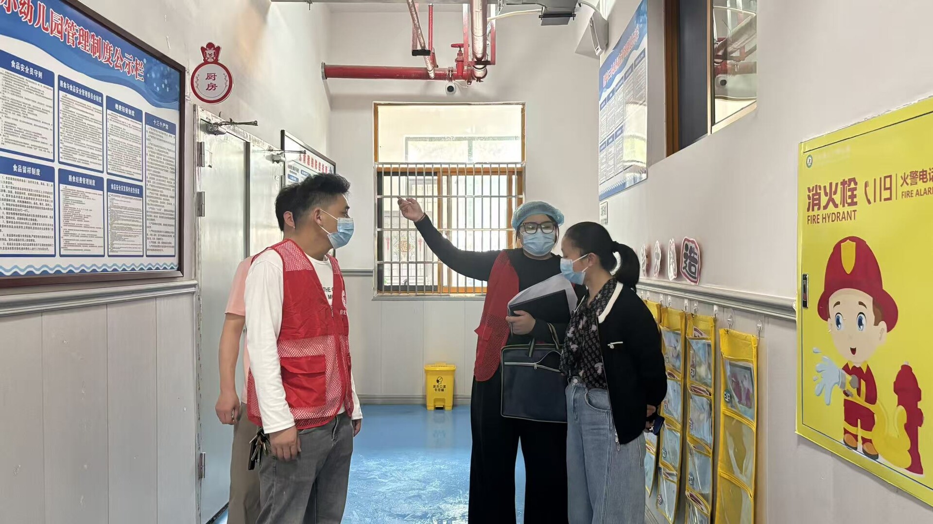 荣家坪社区：校园安全“回头看” ，问题逐项“过筛子”